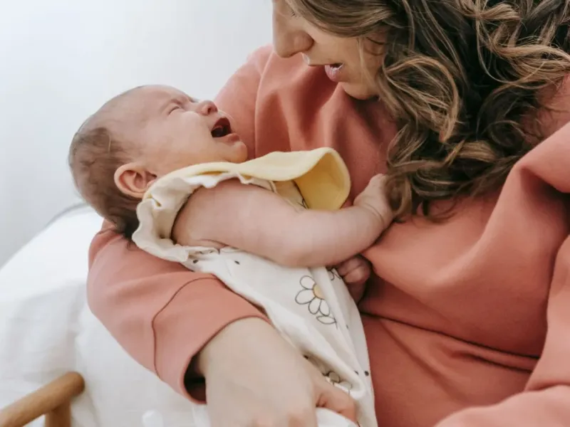 Szülő-csecsemő konzulens: kihez fordulj, ha a baba sír, és te már nem bírod