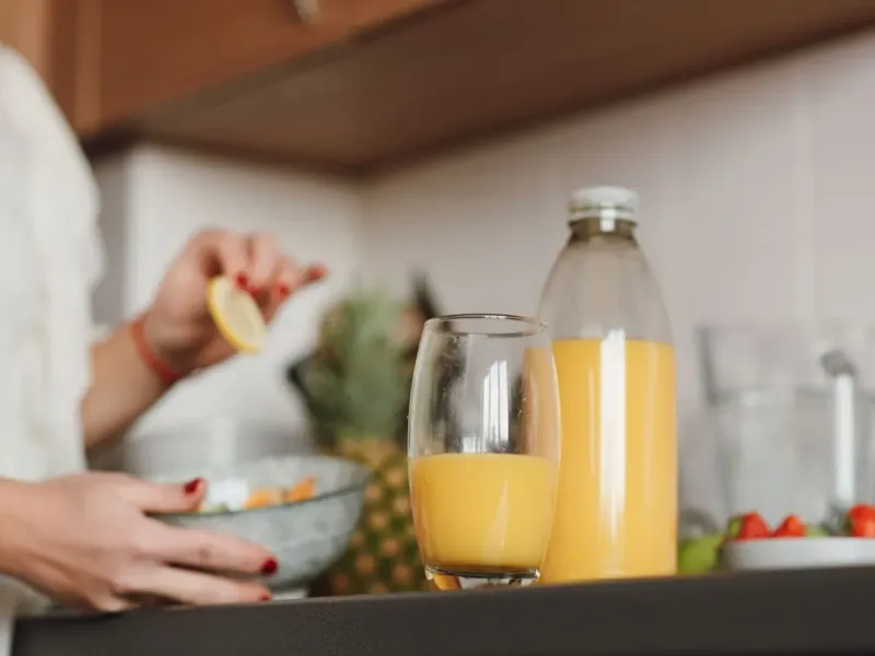 Terhesség vitamin: a folsavtól a magnéziumig, mi kell tényleg, és mi csak a polcon mutat jól